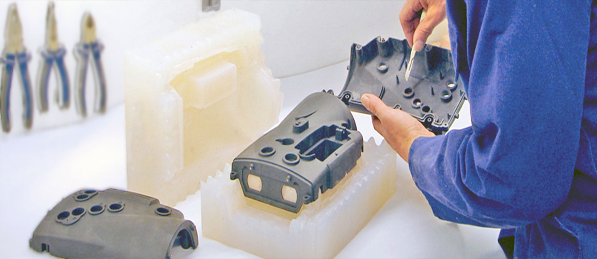 What is vacuum casting in rapid prototyping ?